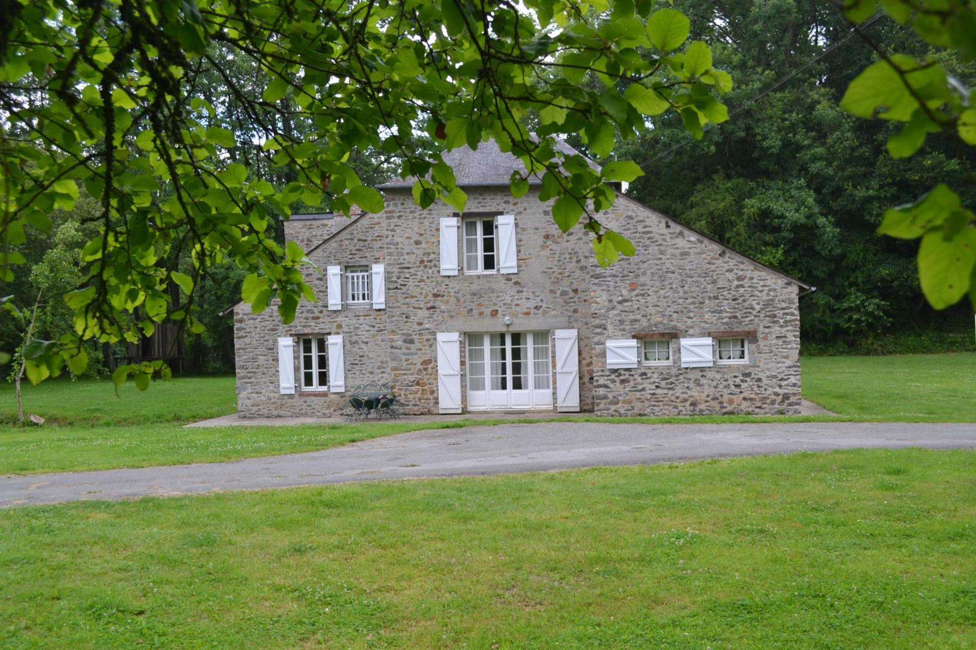 Domaine Des Vaulx - Locations De Cabanes Insolites La Baconniere Eksteriør billede